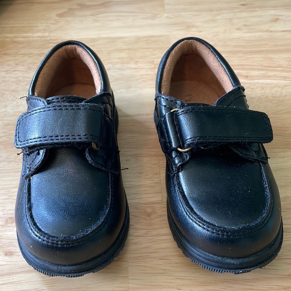 Toddler boys dress shoes - size 6